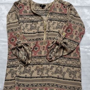 Run 21 light African print blouse